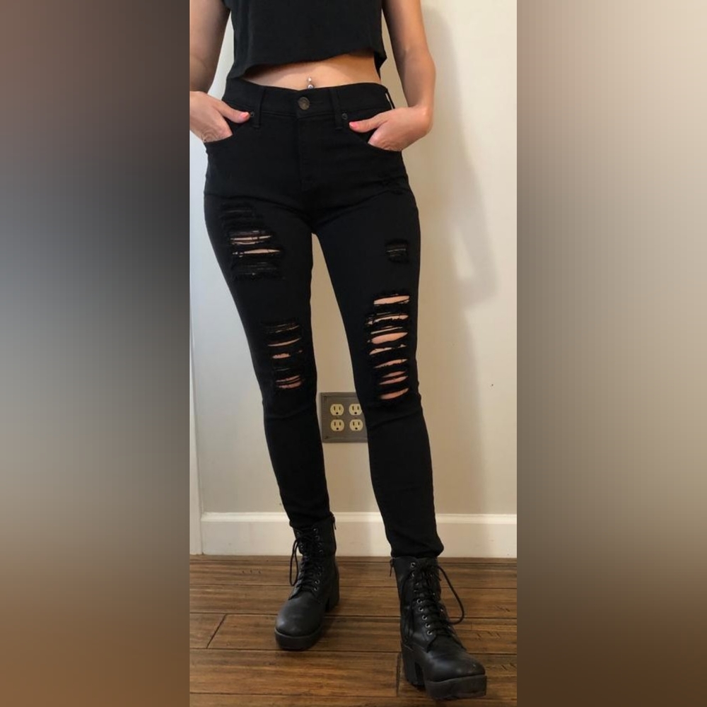 Express jeggings black distressed size 0 short